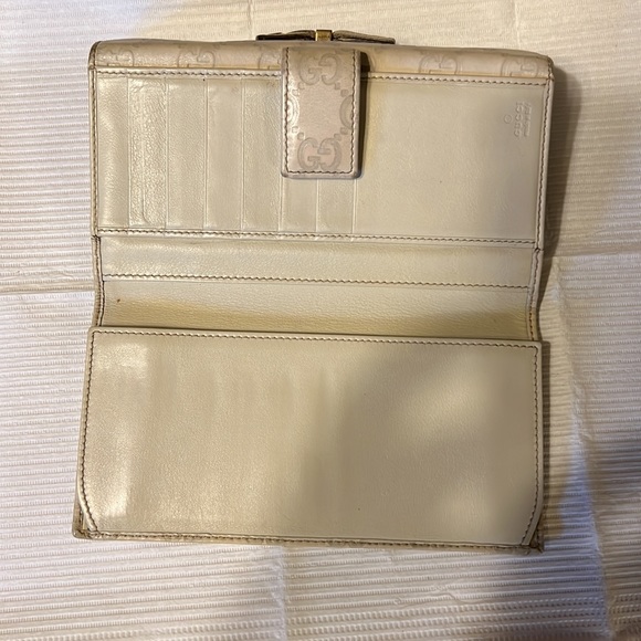 Wallet - Picture 3 of 8